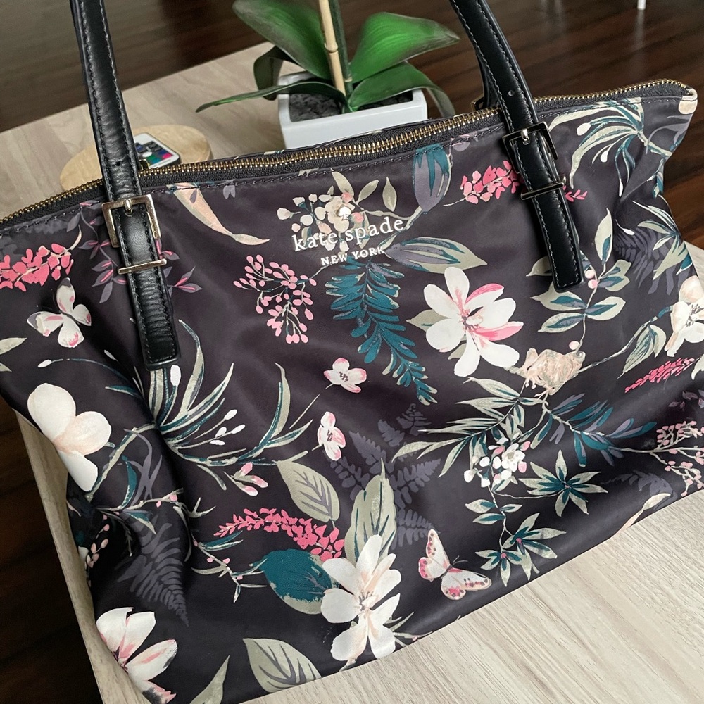 Kate spade purse